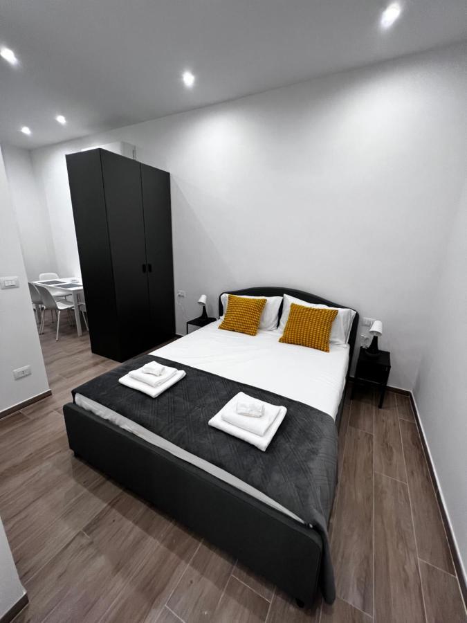 Citywise Vittorio - Independent Apartment Near Bari Central Station Ngoại thất bức ảnh